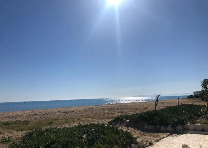 New Cosy 2 Bedrooms In La Marsa